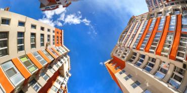 ¿Quiénes ejercen el control en los conjuntos cerrados?