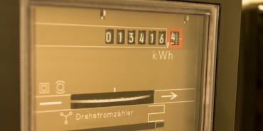 ¿Quién responde por el robo de los contadores de la luz y agua?