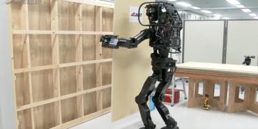 HRP-5P, el robot que es capaz de construir