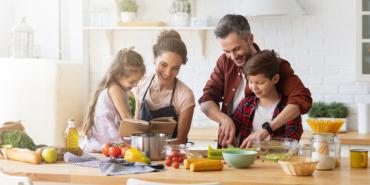 5 recetas saludables para hacer con tus hijos en casa 