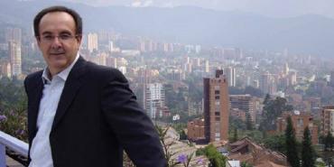 Experto español habla sobre profesionalización del administrador