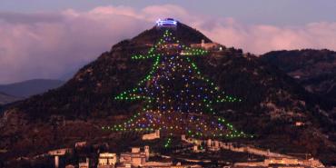 Los árboles navideños más curiosos del planeta