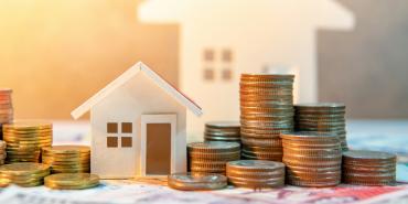 Conoce los dos gastos en los que se les va el 50% del sueldo a los jóvenes 