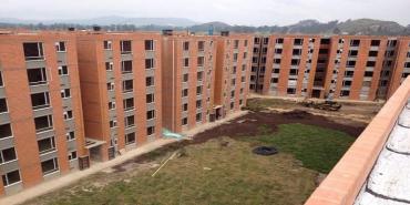 Familias de Soacha reciben subsidios Vipa y casas gratis