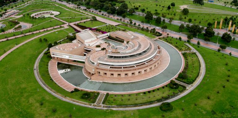 La Virgilio Barco, una biblioteca ubicada en una zona estratégica La Virgilio Barco, una biblioteca ubicada en una zona estratégica