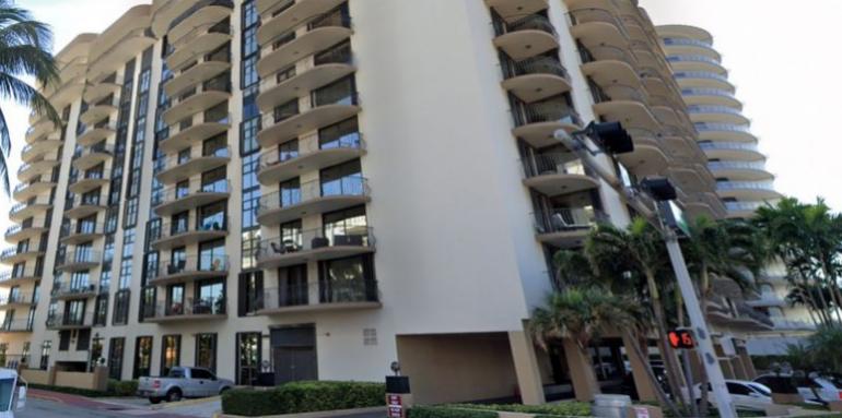 Así eran los lujosos apartamentos del Champlain Tower que estaban a la venta Así eran los lujosos apartamentos del Champlain Tower que estaban a la venta