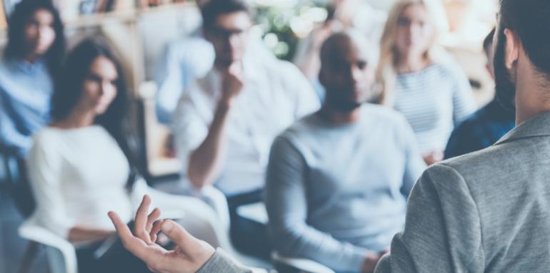 ¿Pueden los inquilinos participar en las decisiones de las asambleas?