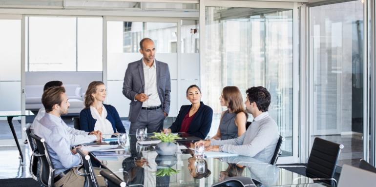 Administradores deben consultar antes de actuar Administradores deben consultar antes de actuar