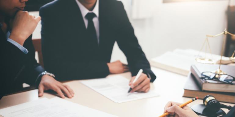 ¿Qué contiene el reglamento de una propiedad horizontal?