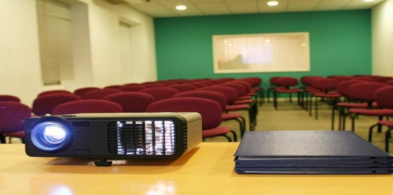 Sanciones por inasistencia